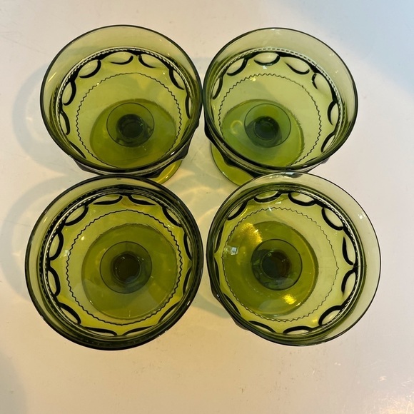 Indiana Glass Kings Crown Thumbprint Design Footed Sherbet Dishes - Picture 5 of 10